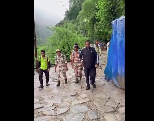 केदारनाथ धाम पहुंचे बीकेटीसी अध्यक्ष हेमंत द्विवेदी, यात्रा व्यवस्थाओं का लिया जायजा