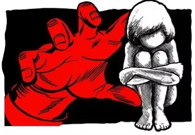 झांसी में 9 साल की बच्ची से दुष्कर्म की कोशिश का आरोप, केस दर्ज होने के बाद आरोपी ने थाने में फंदा लगाया